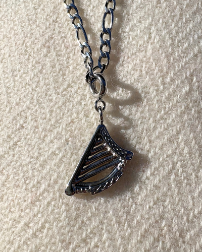 Harp Charm Necklace | Réalta