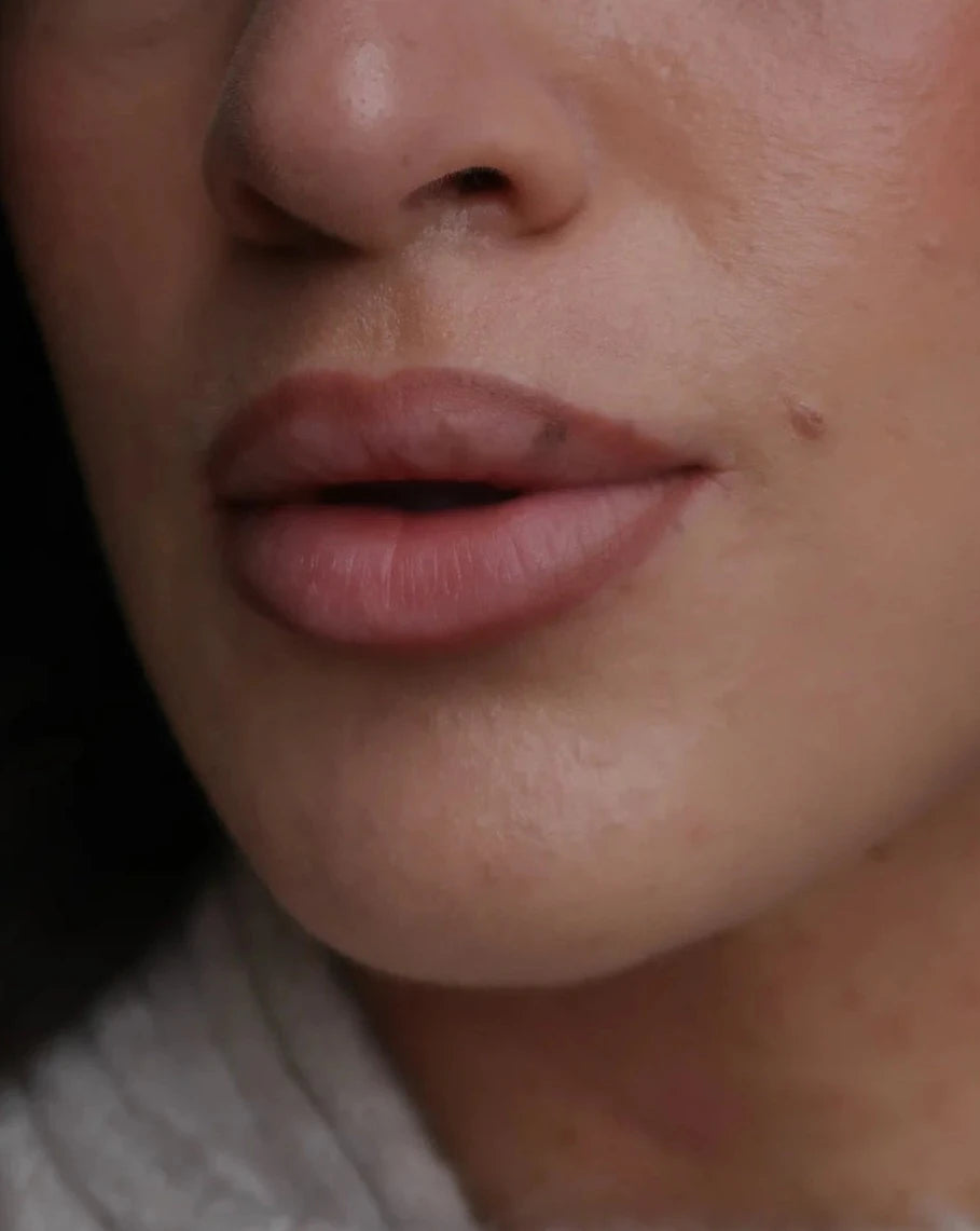 Whisper Lip Liner | Pearl Beauty
